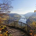 Gaestezimmer Im Weingut Amlinger&sohn Bed & Breakfast