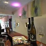 Bed & Breakfast Gaestezimmer Im Weingut Amlinger&sohn Neef