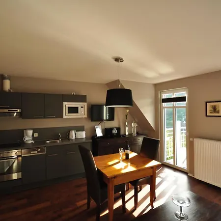 Gaestezimmer Im Weingut Amlinger&sohn Bed & Breakfast Neef