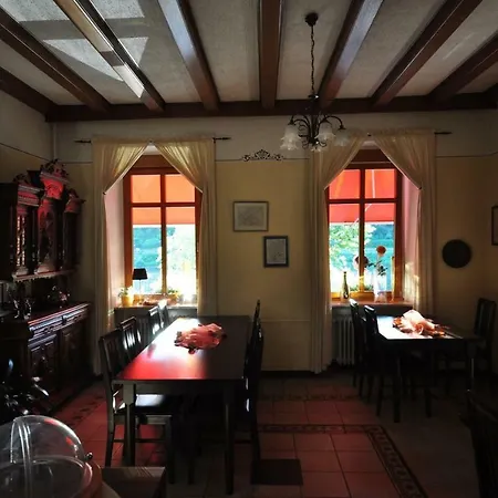 Gaestezimmer Im Weingut Amlinger&sohn Bed & Breakfast *
