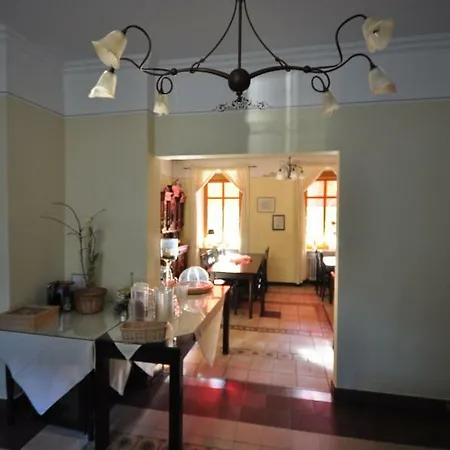 住宿加早餐酒店 Gaestezimmer Im Weingut Amlinger&sohn Neef