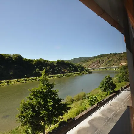 Gaestezimmer Im Weingut Amlinger&sohn Bed & Breakfast
