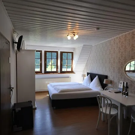 Bed & Breakfast Gaestezimmer Im Weingut Amlinger&sohn *