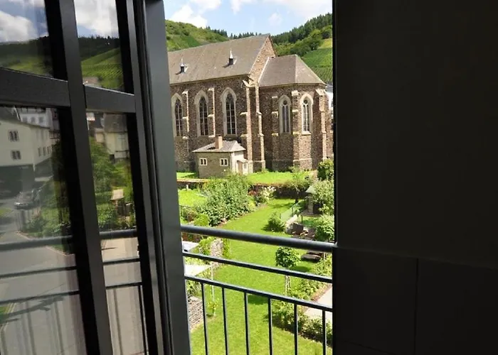 Gaestezimmer Im Weingut Amlinger&sohn 住宿加早餐酒店 3*