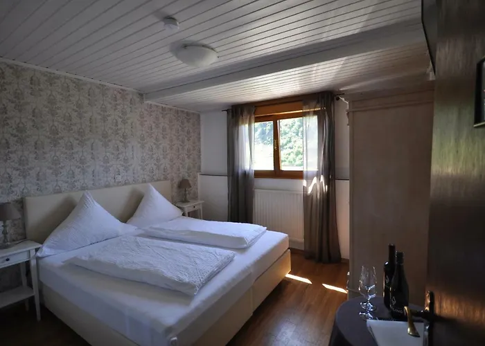 Gaestezimmer Im Weingut Amlinger&sohn Neef